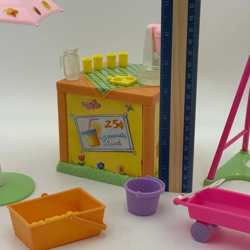 Fisher Price Loving Family Dollhouse Lemonade Stand Swing Wagon Umbrella Set